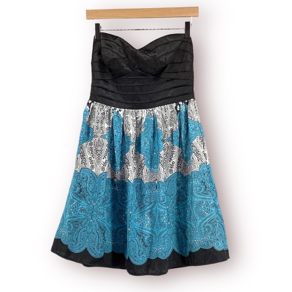 STUDIO Y STRAPLESS DRESS - Picture 2 of 14